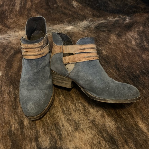 Suede booties - Picture 3 of 8